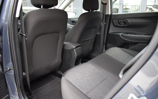 Hyundai Bayon cena 94900 przebieg: 7500, rok produkcji 2023 z Maków Mazowiecki małe 596